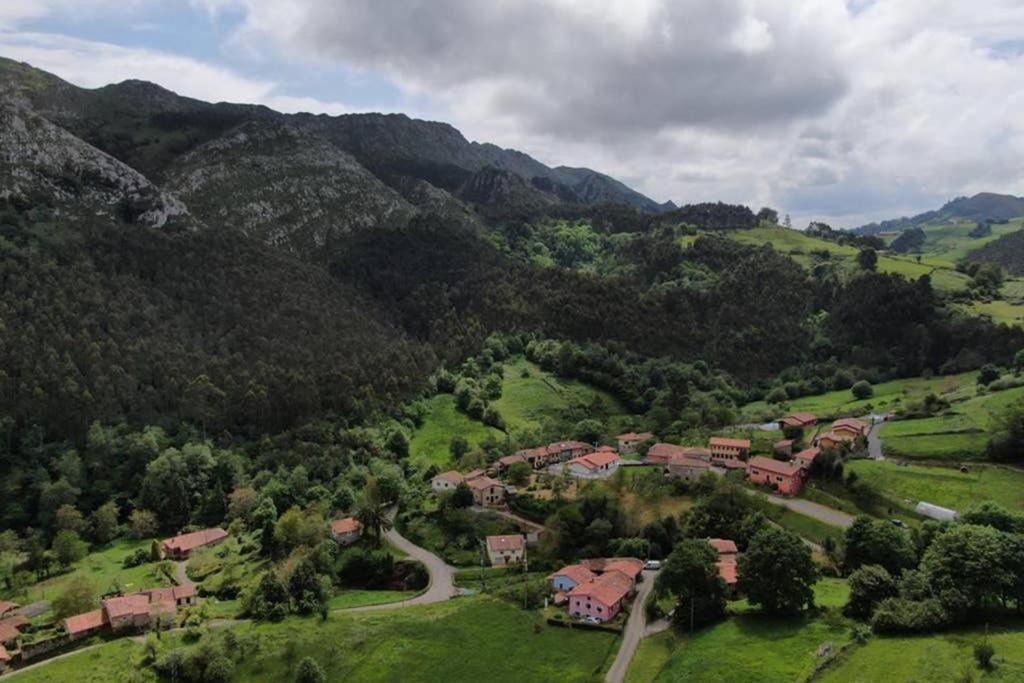La Vierta Casa Rural Agroturismo Рібадеселья Екстер'єр фото